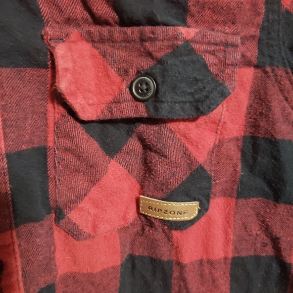 Ripzone youth flannel hoodie red plaid size L - Picture 4 of 6
